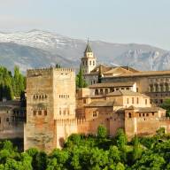 Vive la historia y la cultura con el bono apartamento en Granada